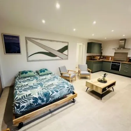 Joli Dans Nicoise Sur Les Collines *