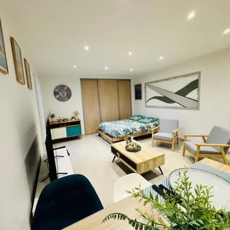 Apartman Joli Dans Nicoise Sur Les Collines *