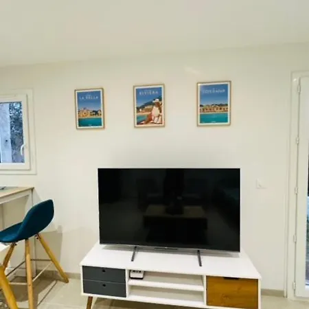 Joli Dans Nicoise Sur Les Collines * Nizza