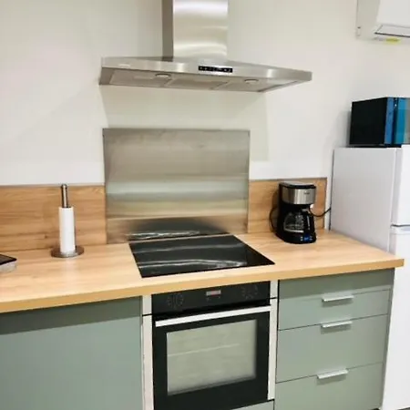 Joli Dans Nicoise Sur Les Collines Apartman