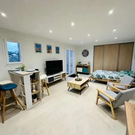 Joli Dans Nicoise Sur Les Collines Apartamento *