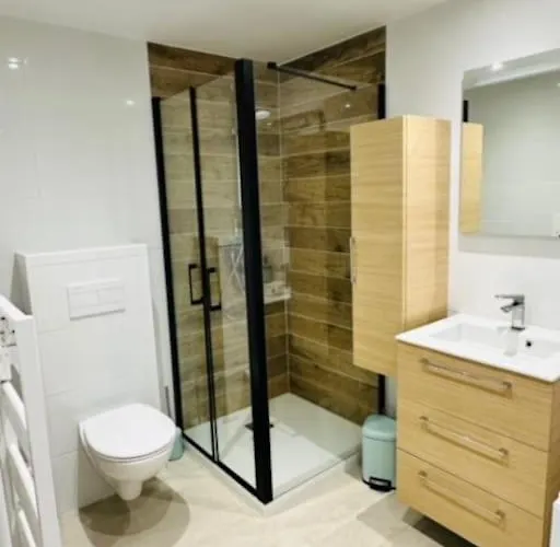 Appartement Joli Dans Nicoise Sur Les Collines *