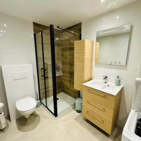 Joli Dans Nicoise Sur Les Collines Apartment *